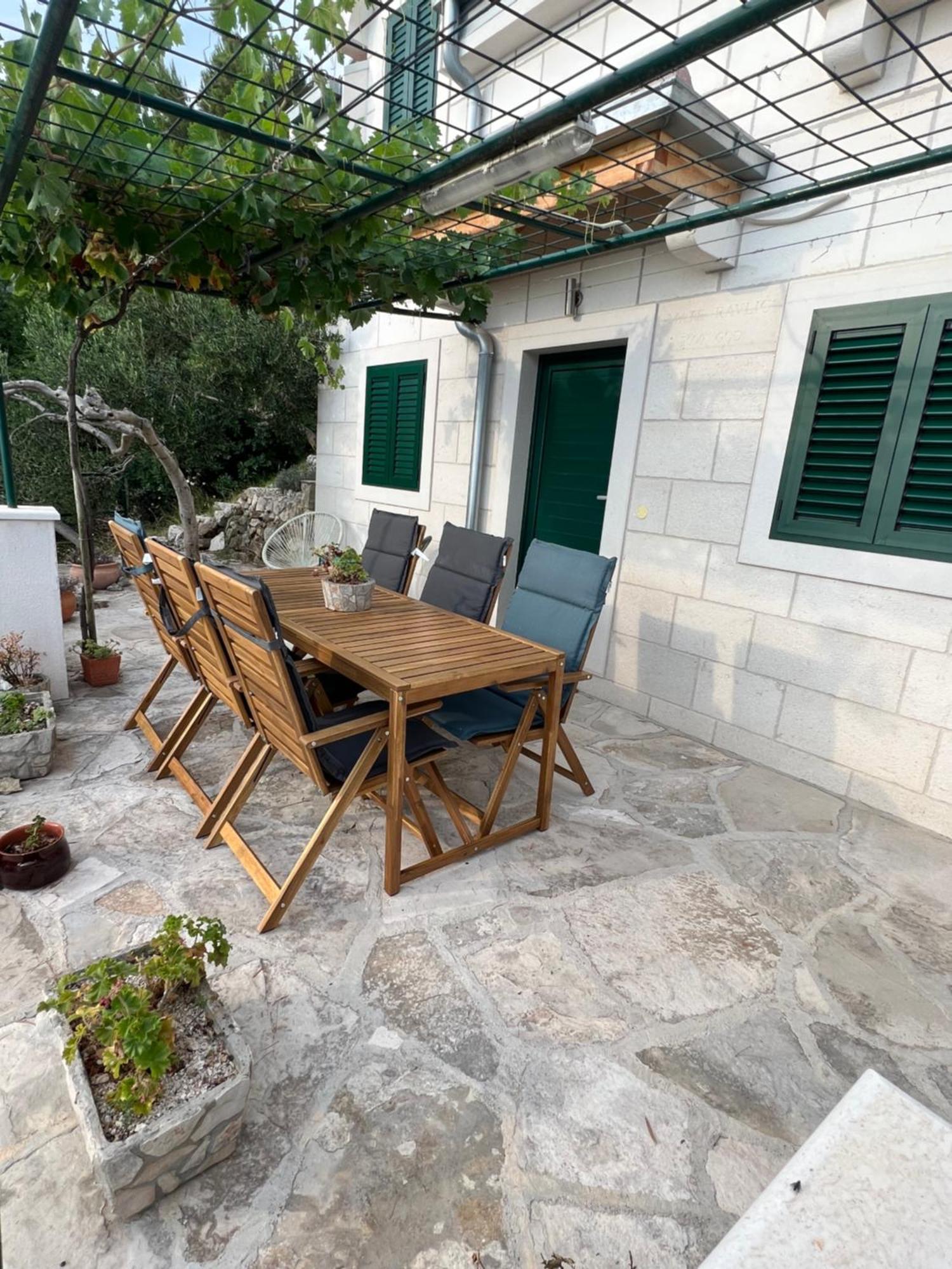 Villa Pelargonia Макарська Екстер'єр фото